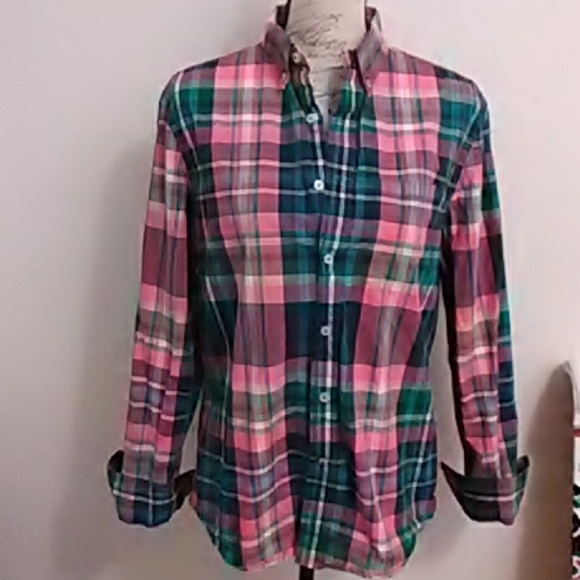 American Eagle Outfitters Tops - American Eagle plaid shirt